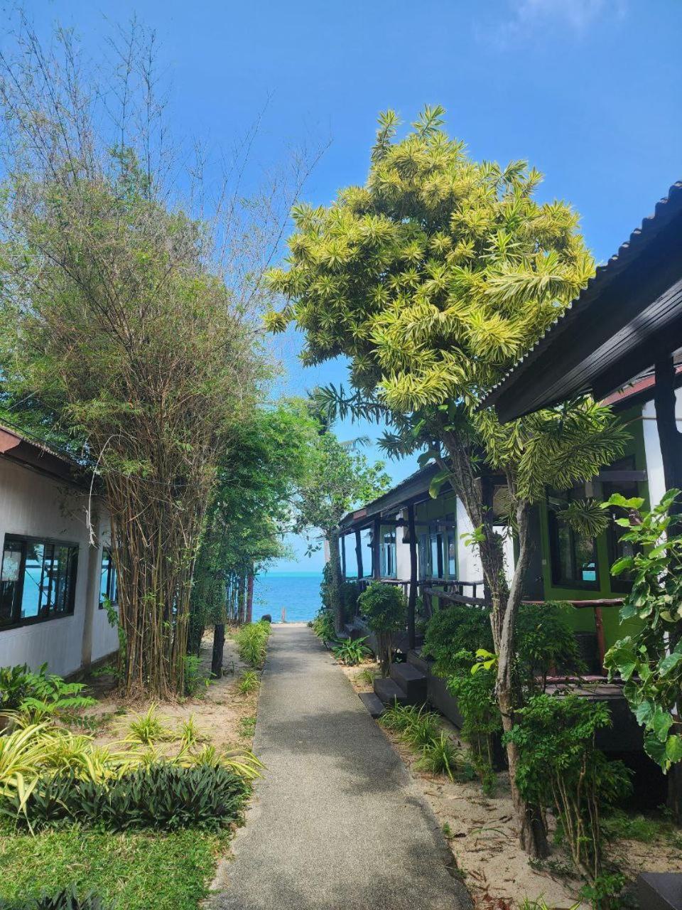 A Little Bungalows By Beach Nathon Bay Exterior foto