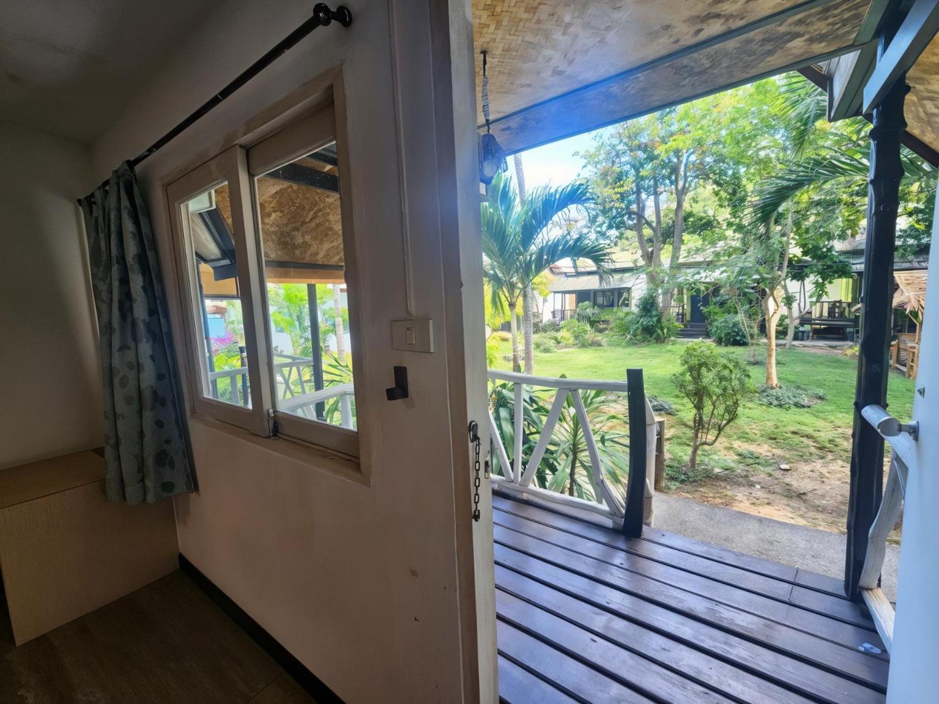 A Little Bungalows By Beach Nathon Bay Quarto foto